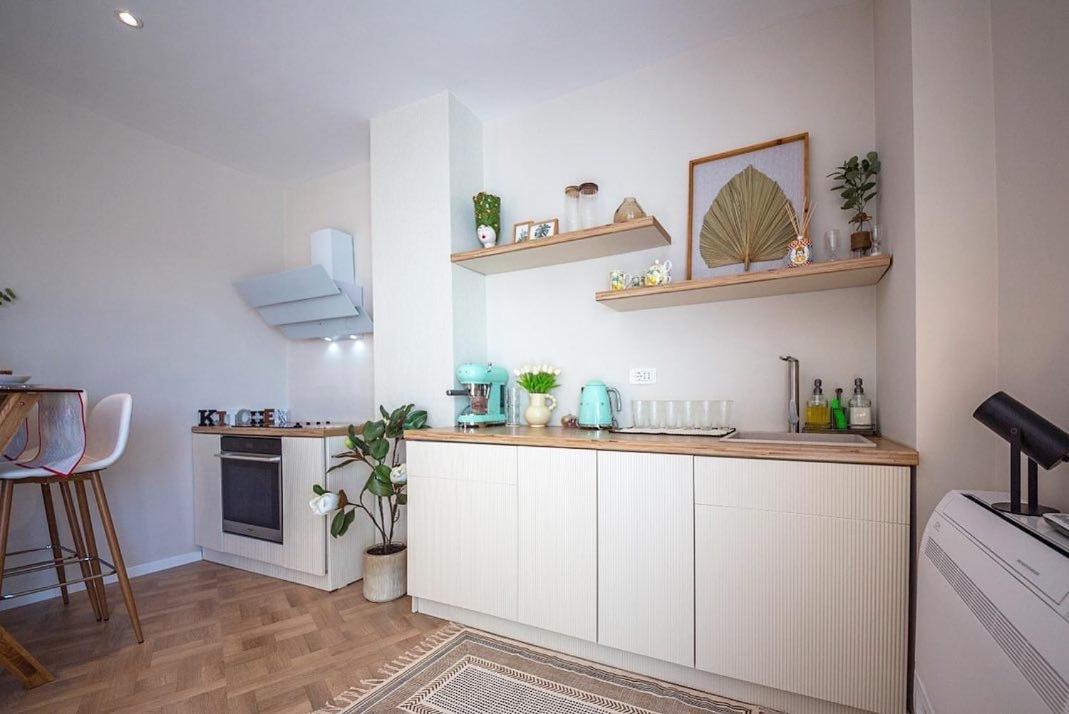 Green Terrace Square View Тирана Екстер'єр фото